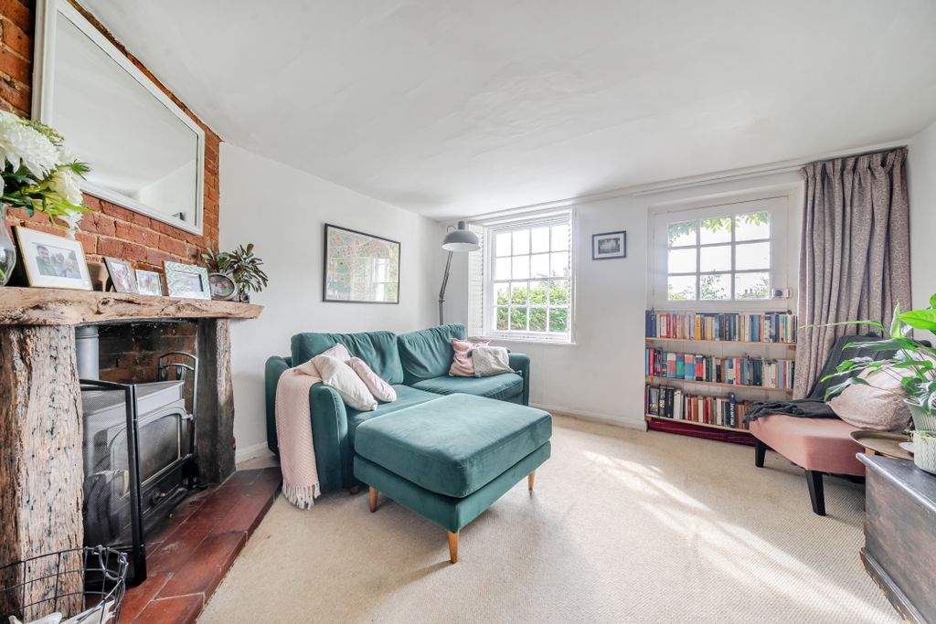 Property photo 2 of 19