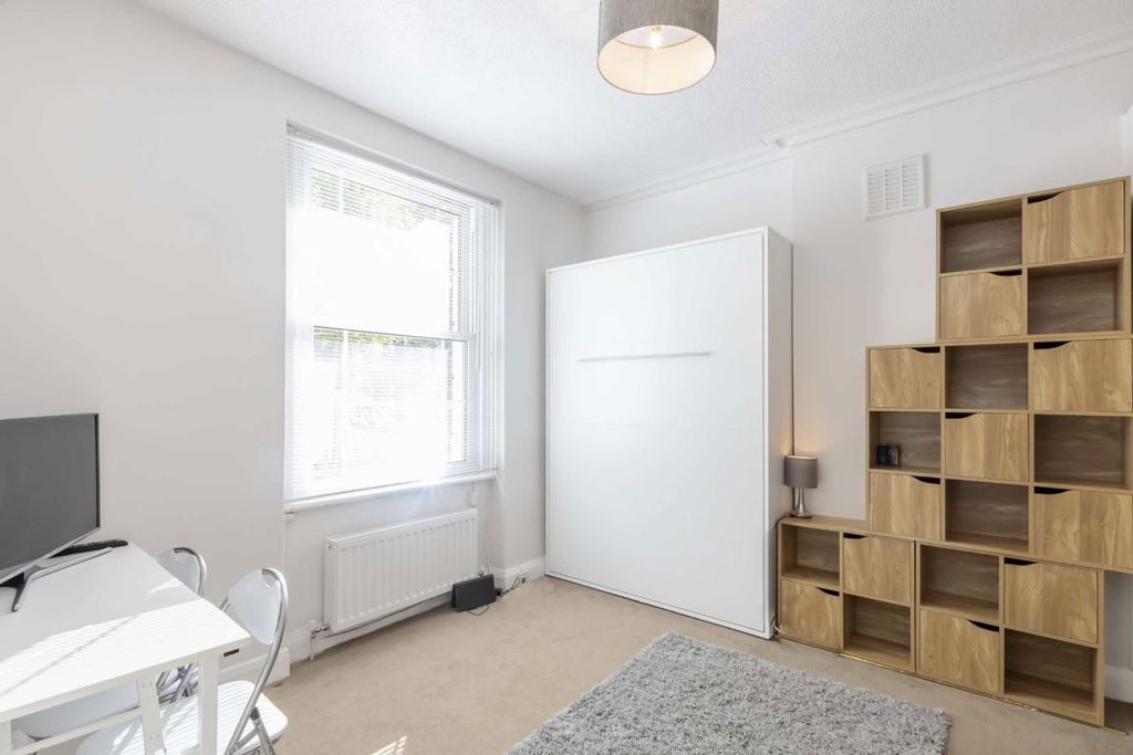 Property photo 2 of 4