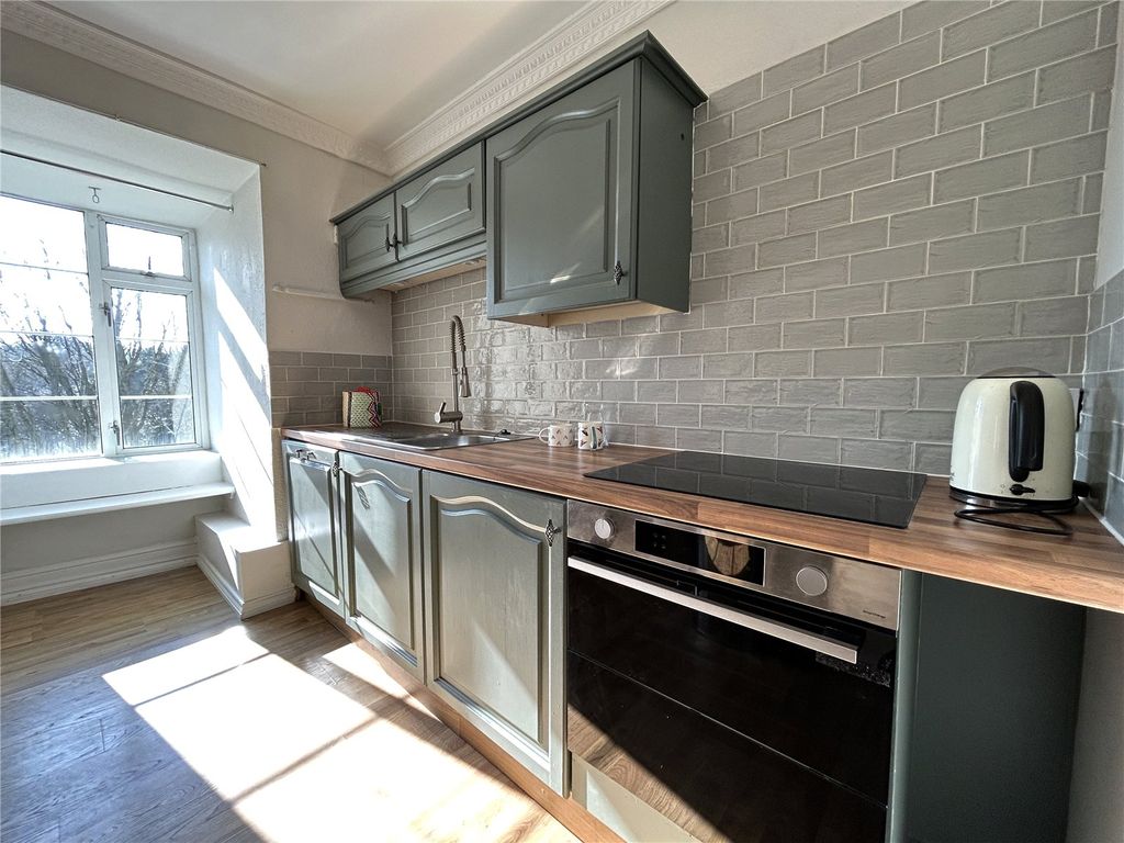 Property photo 3 of 22 Picture No. 19