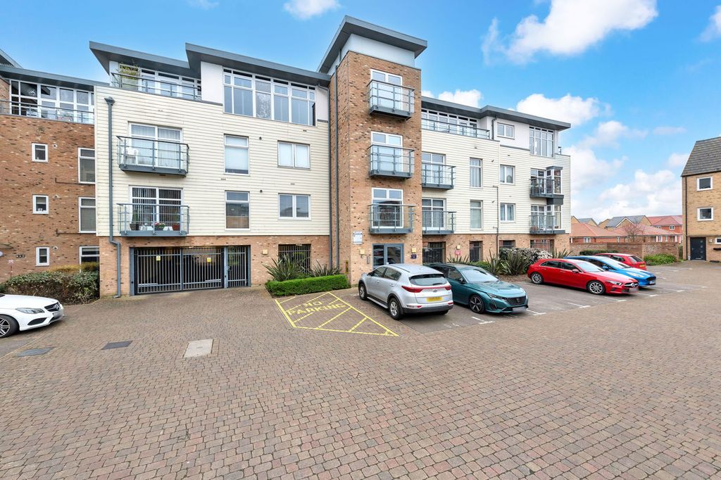 Property photo 1 of 13