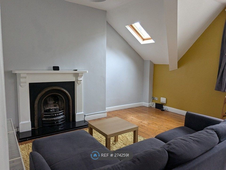 Property photo 2 of 11