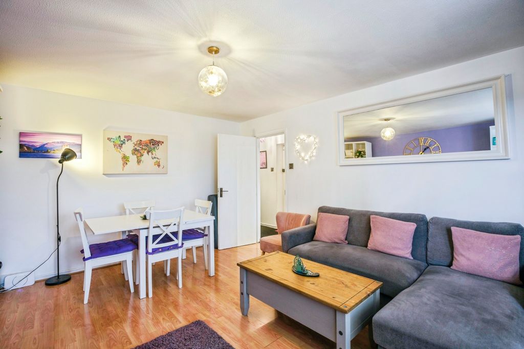 Property photo 2 of 15 Living Room