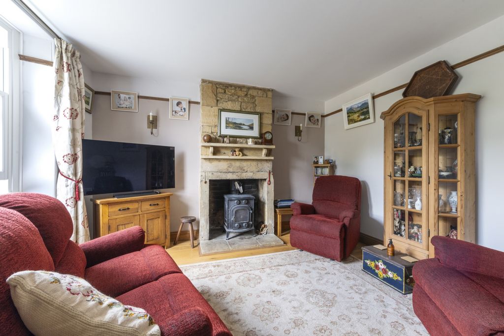 Property photo 3 of 34 Photo 28