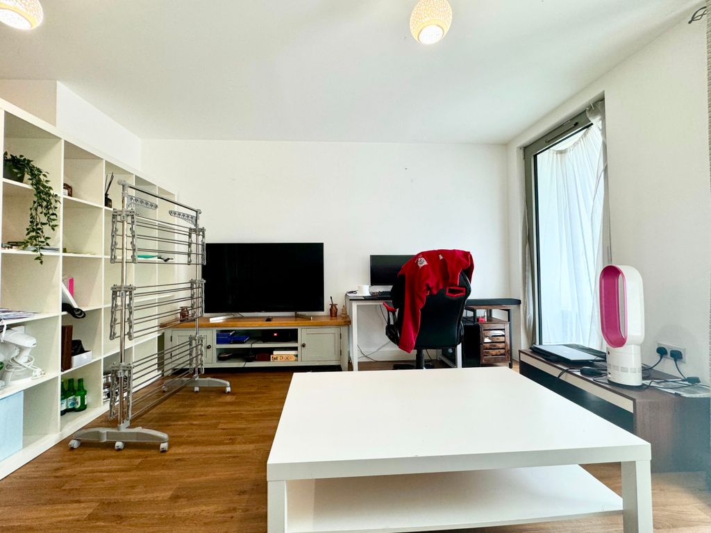 Property photo 3 of 19