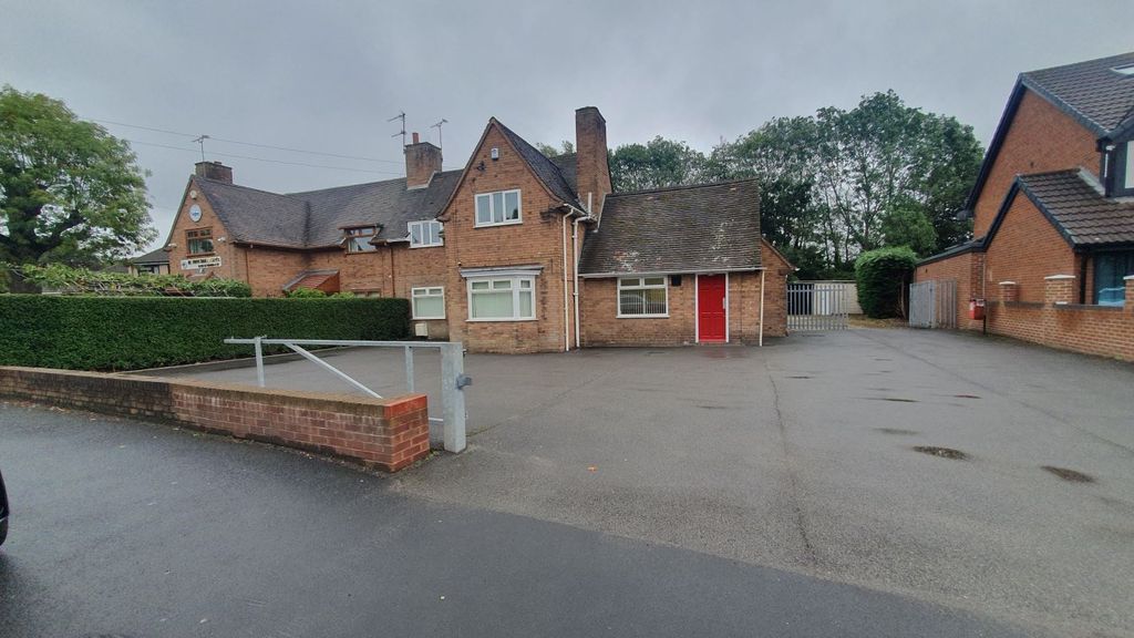 Property photo 3 of 33