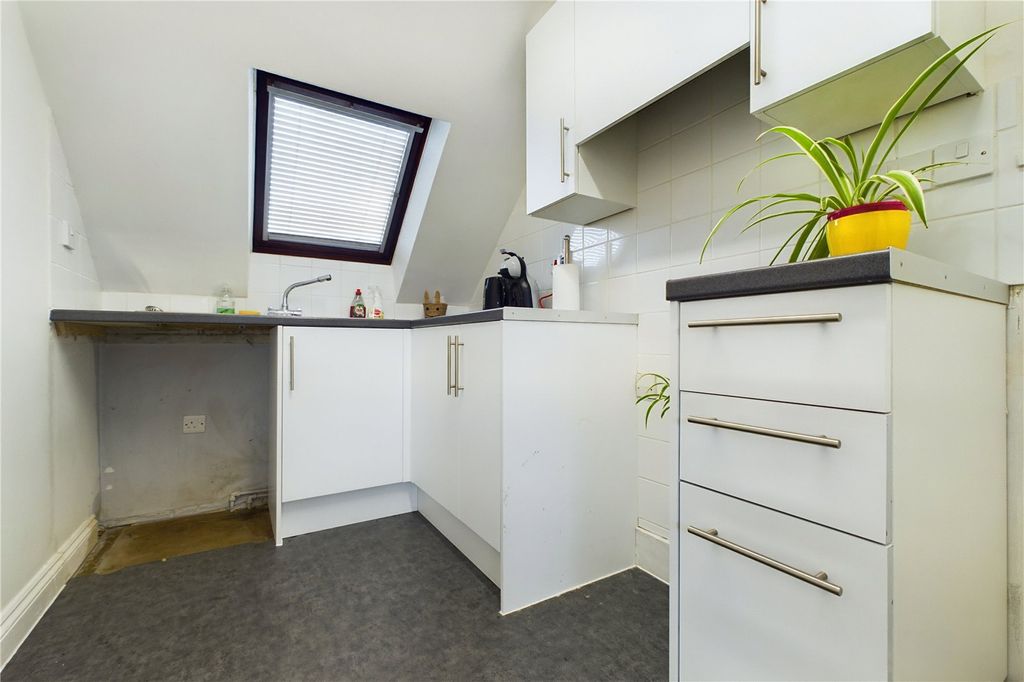 Property photo 2 of 16 Kitchen