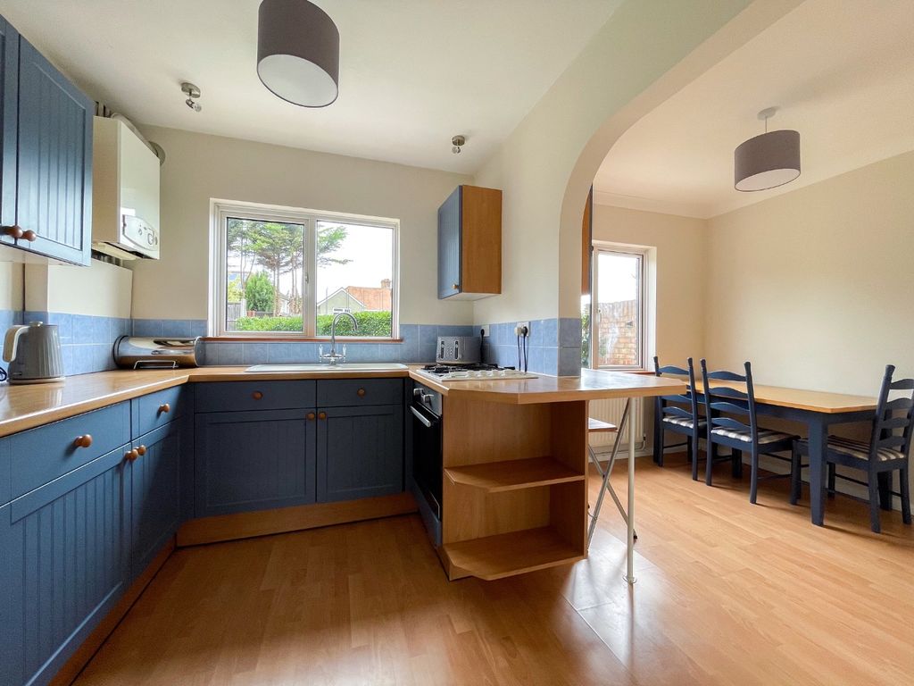 Property photo 3 of 22 4390046
