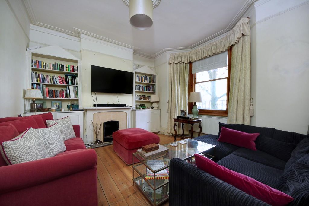 Property photo 2 of 14