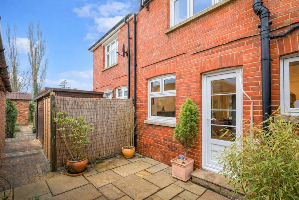 Property photo 1 of 22