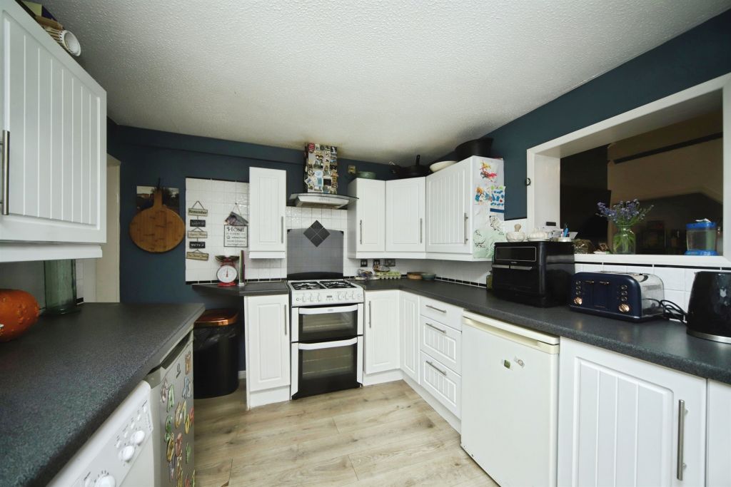 Property photo 3 of 23