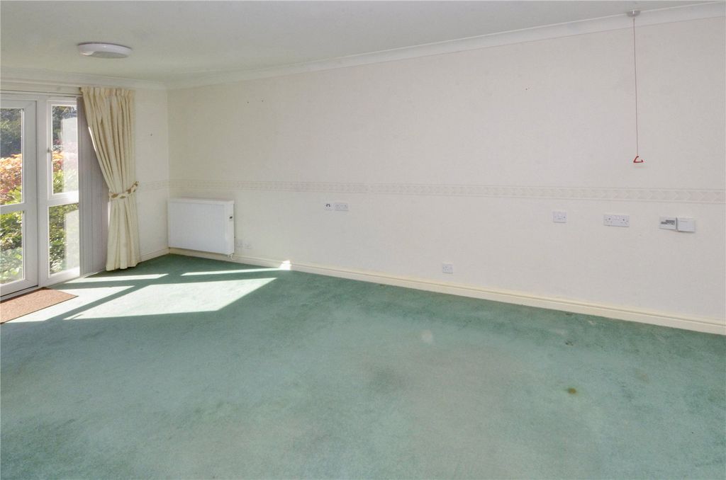 Property photo 2 of 13 Living Room