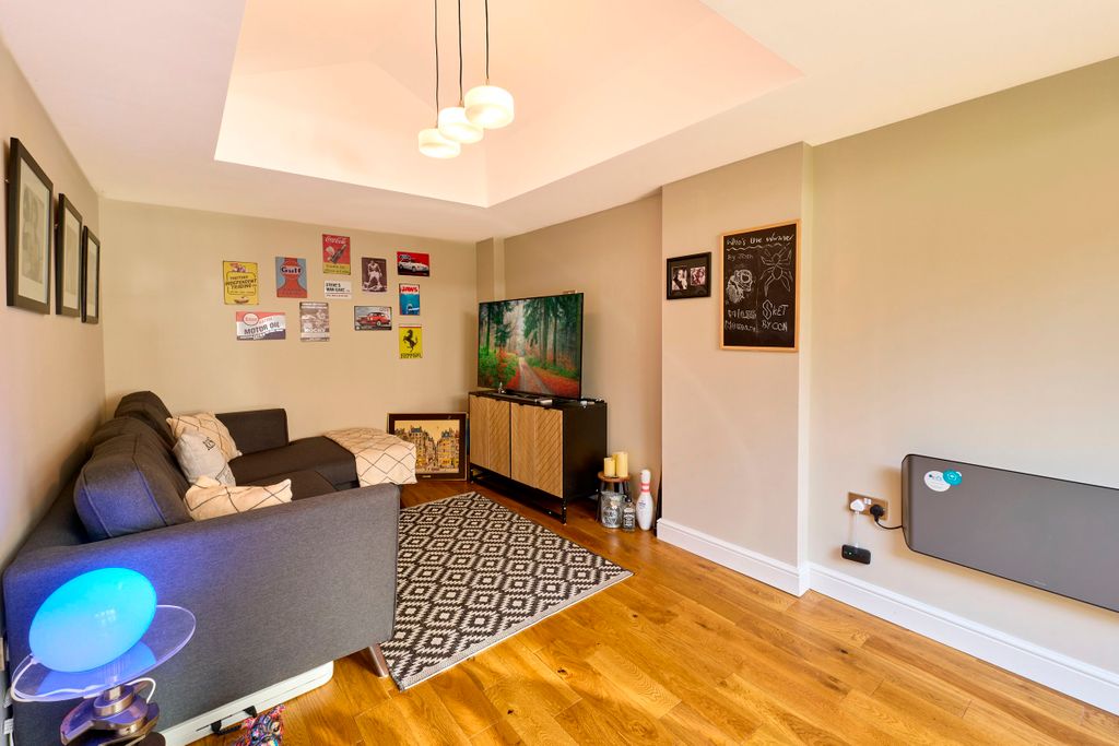 Property photo 2 of 30