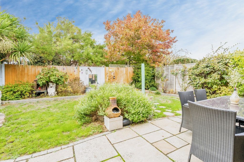 Property photo 3 of 16