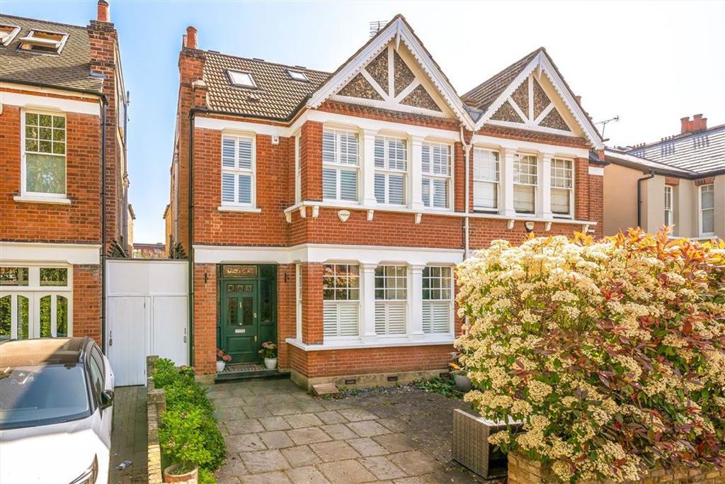 Property photo 1 of 11