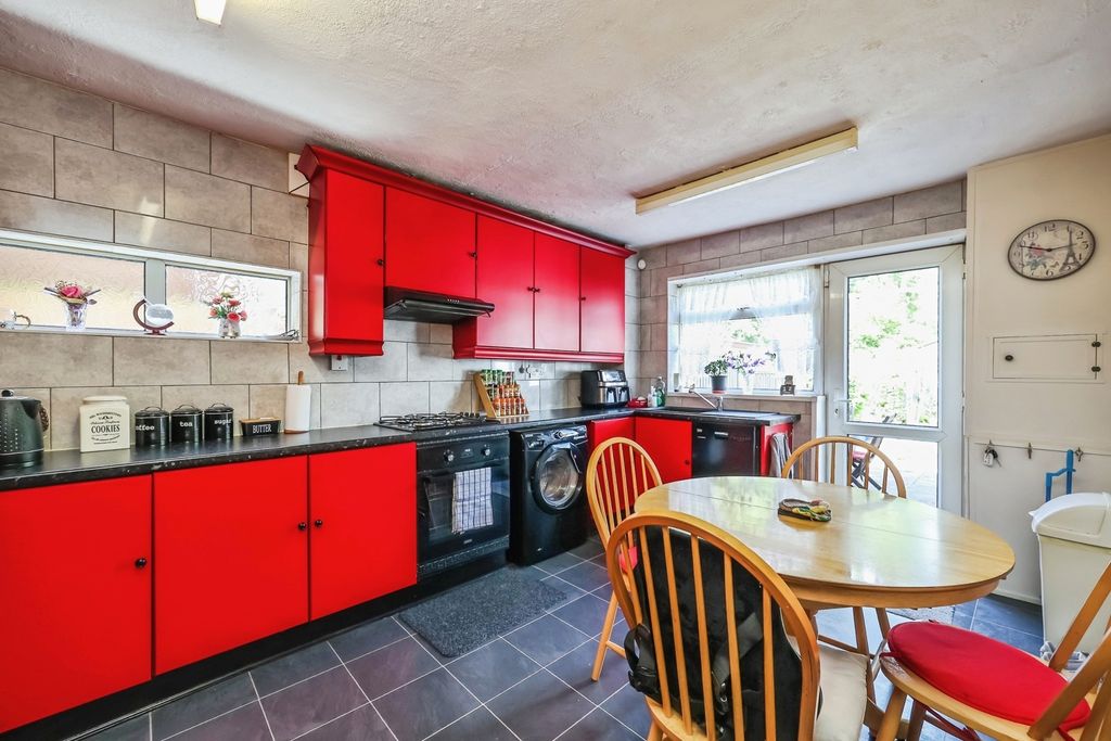 Property photo 3 of 19 Pbox-Img.Jpg