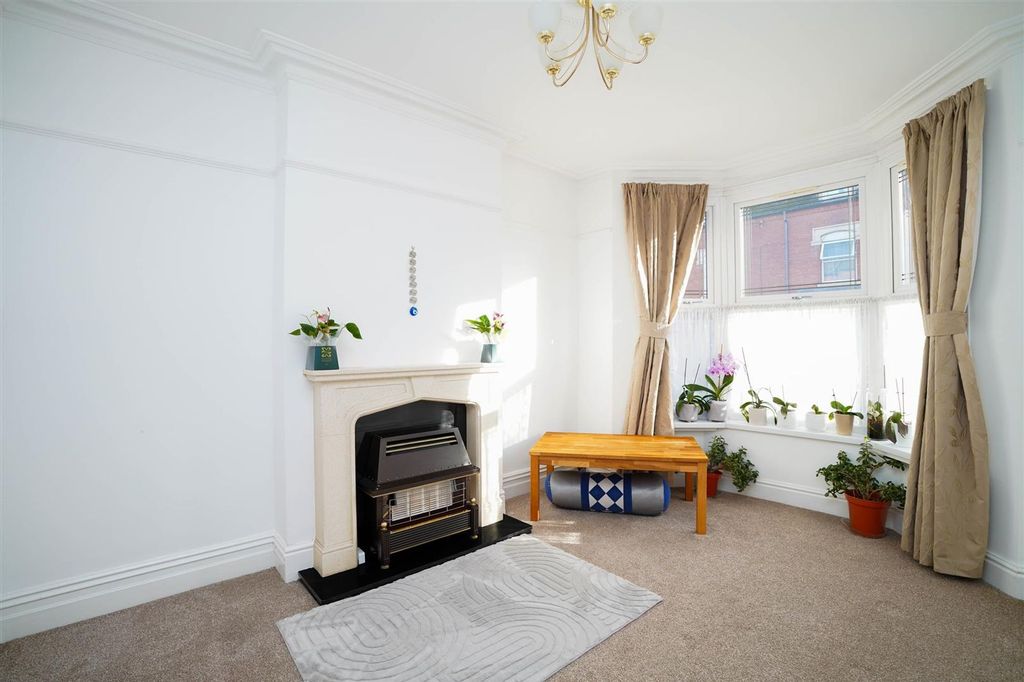 Property photo 3 of 19 Photo-2.Jpg