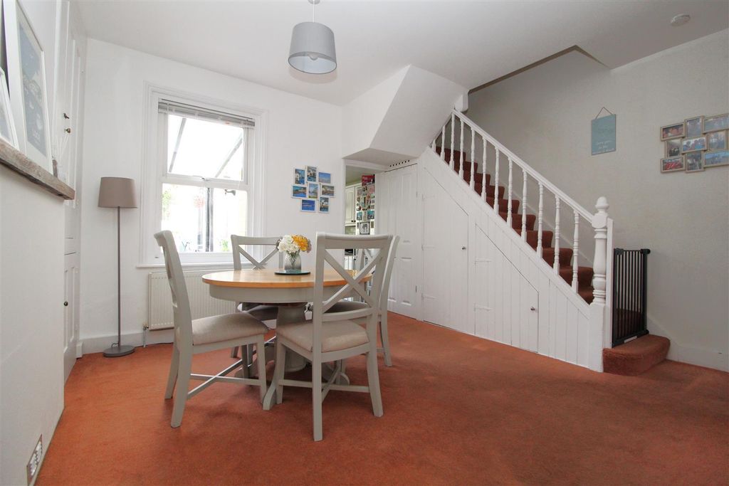 Property photo 3 of 14 Img_8452.Jpg