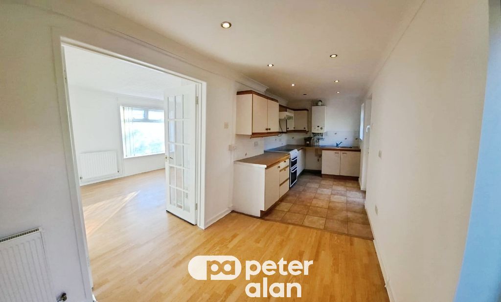 Property photo 3 of 12 Balcony