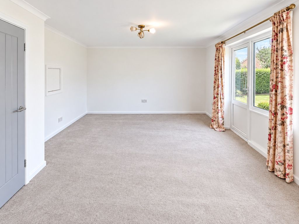 Property photo 3 of 12 Image 35