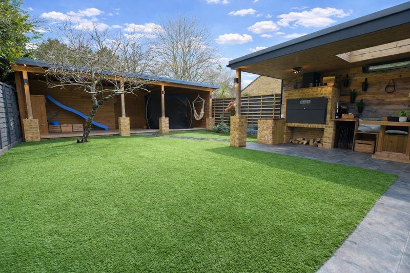 Property photo 2 of 27 Photo 17