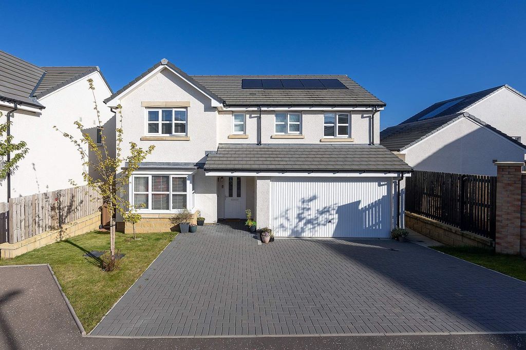 Property photo 1 of 23