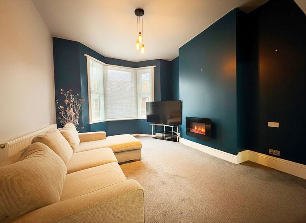 Property photo 3 of 11