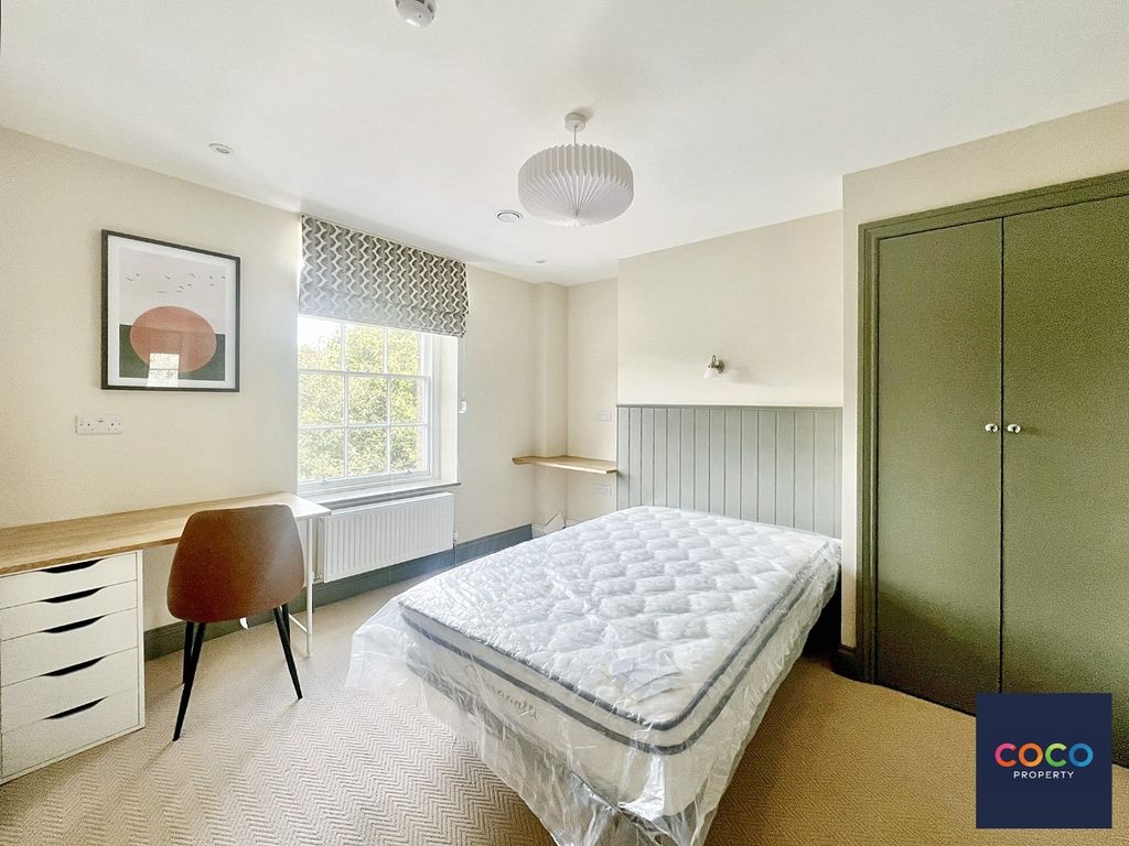 Property photo 2 of 6 5524771
