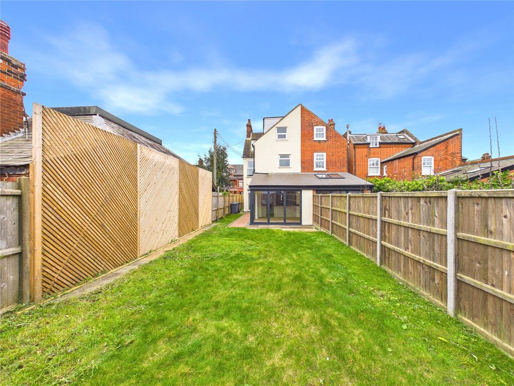 Property photo 2 of 18 Picture No. 40