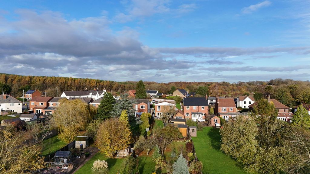 Property photo 1 of 35