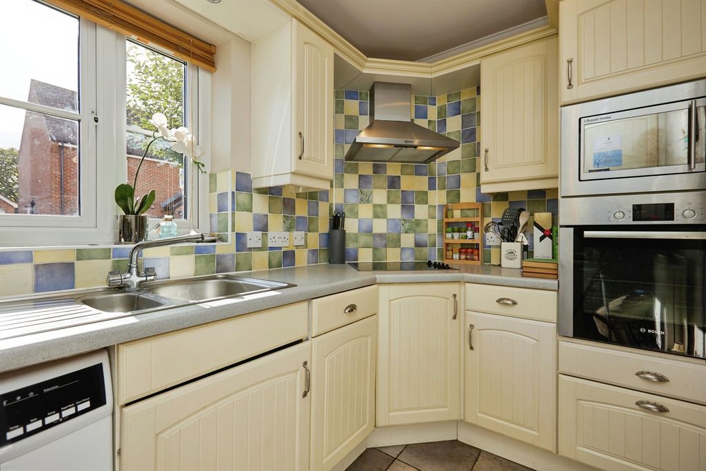 Property photo 3 of 15