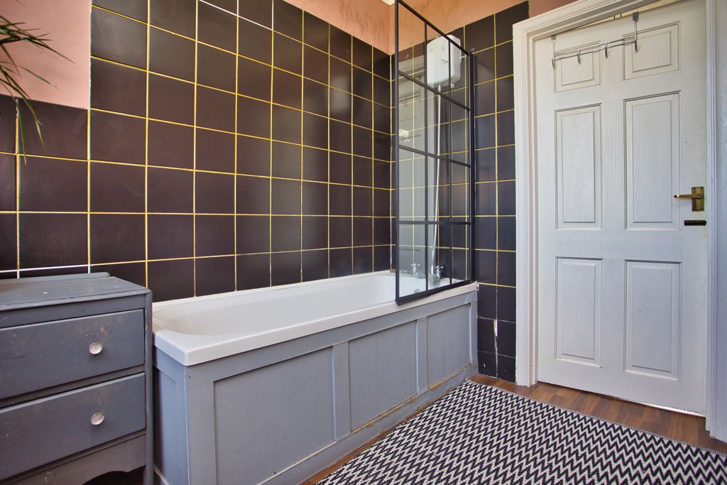 Additional image 8 of 3 bed flat for saleWalmer Castle Road, Walmer, Deal, Kent CT14