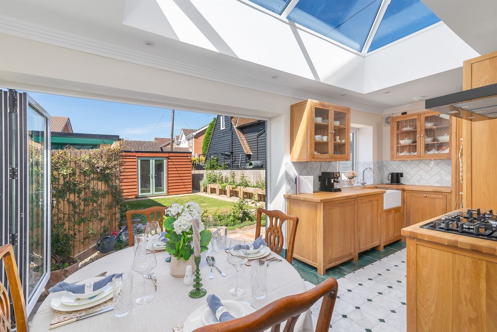 Property photo 1 of 22 Kitchen Diner