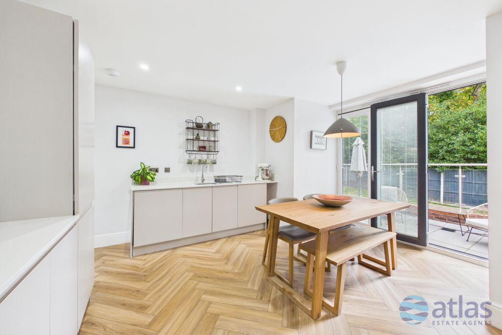 Property photo 3 of 30 Kitchen/Dining Space