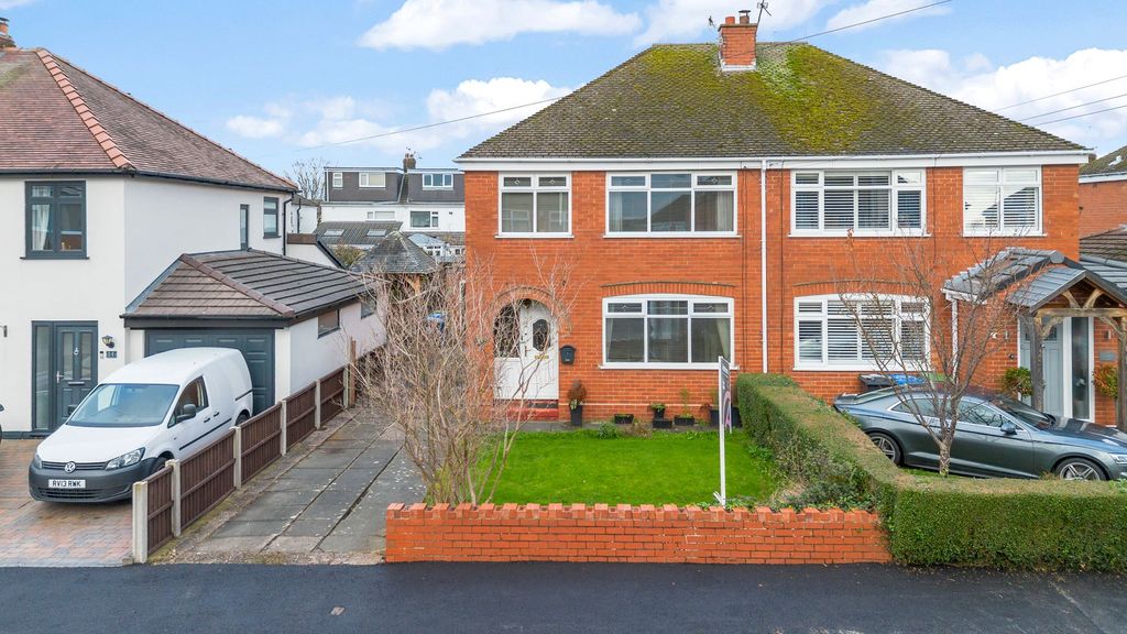 Property photo 1 of 27