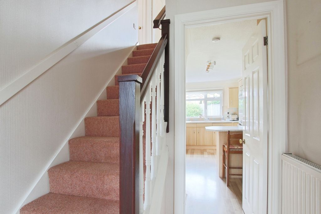 Property photo 2 of 16 4387094
