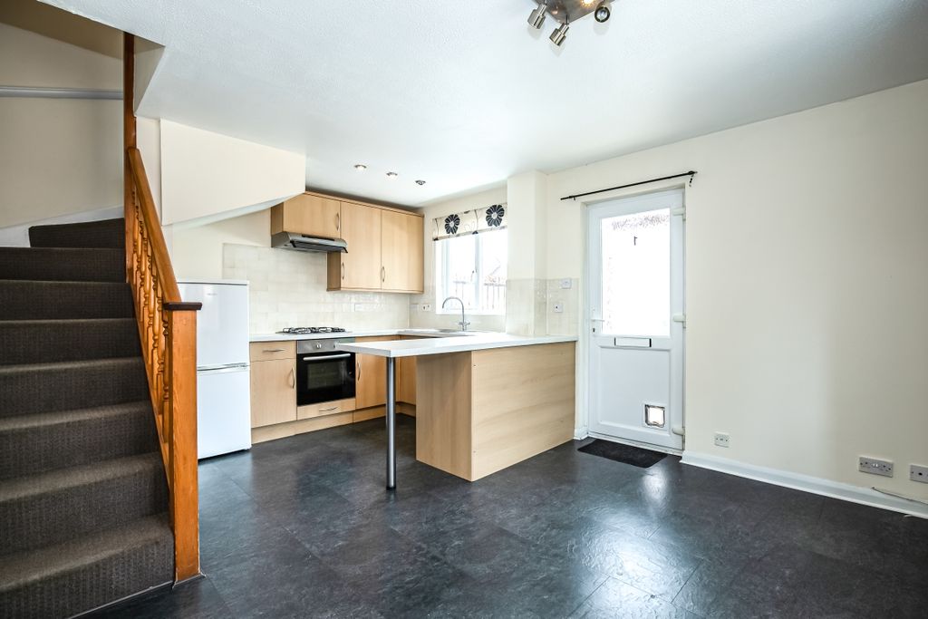 Property photo 2 of 8 130430