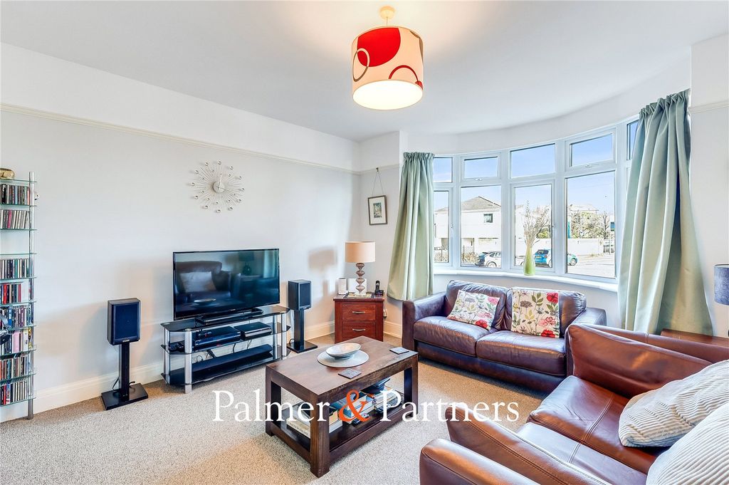 Property photo 3 of 21 Picture No. 55