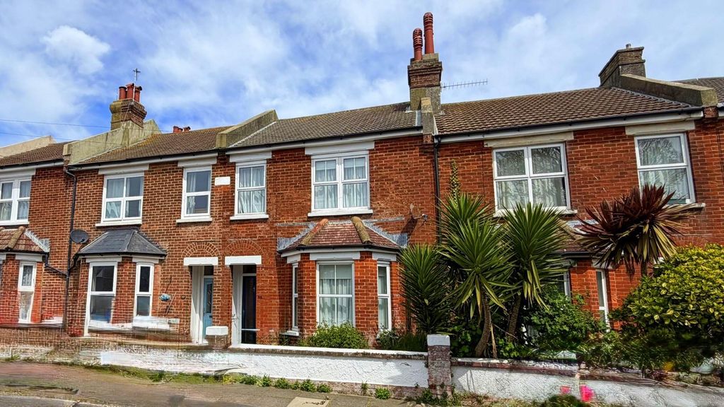 Property photo 1 of 12 88Green1.Jpg