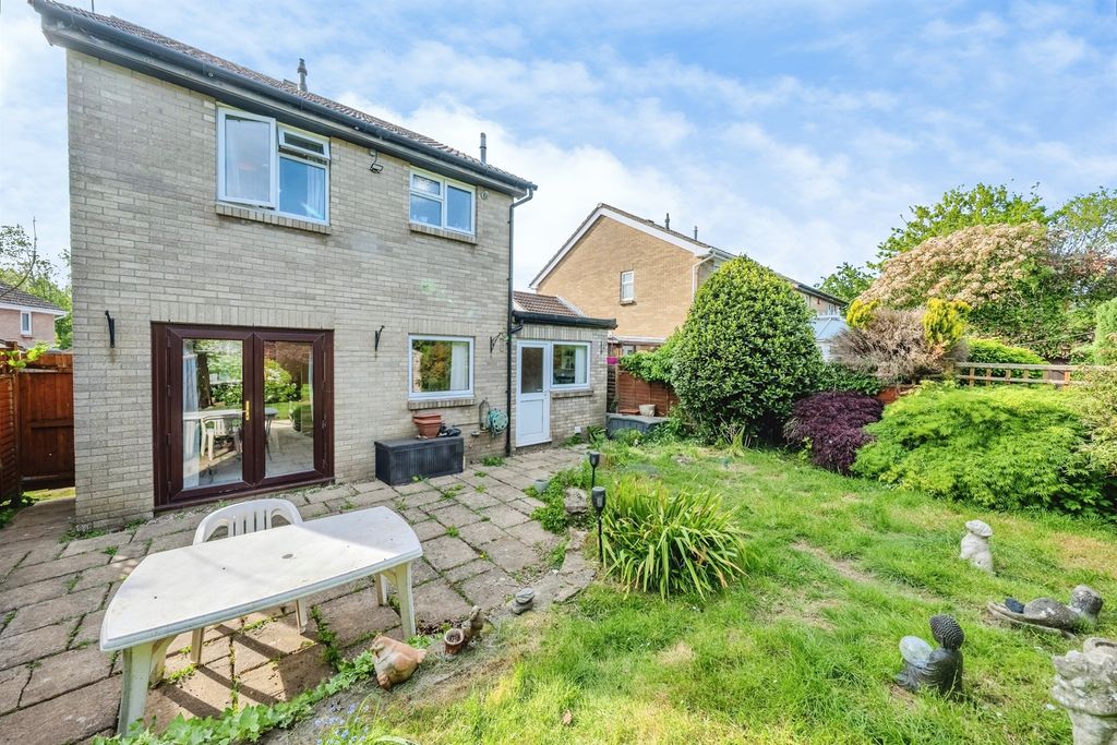 Property photo 1 of 25