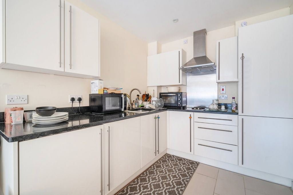 Property photo 2 of 10 Picture No. 17