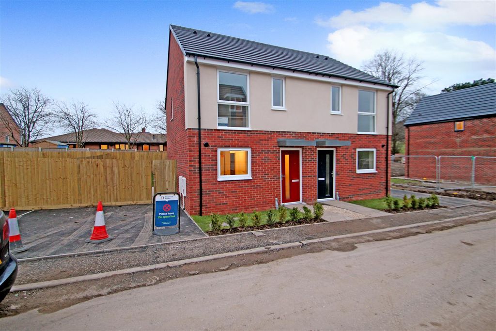 Property photo 1 of 11