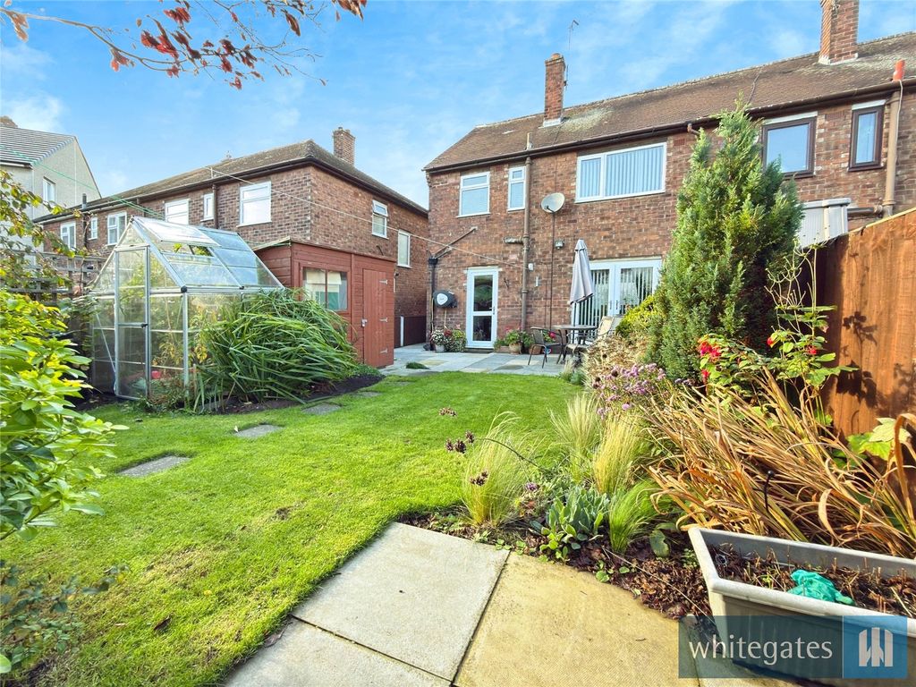 Property photo 2 of 17 Picture No. 11