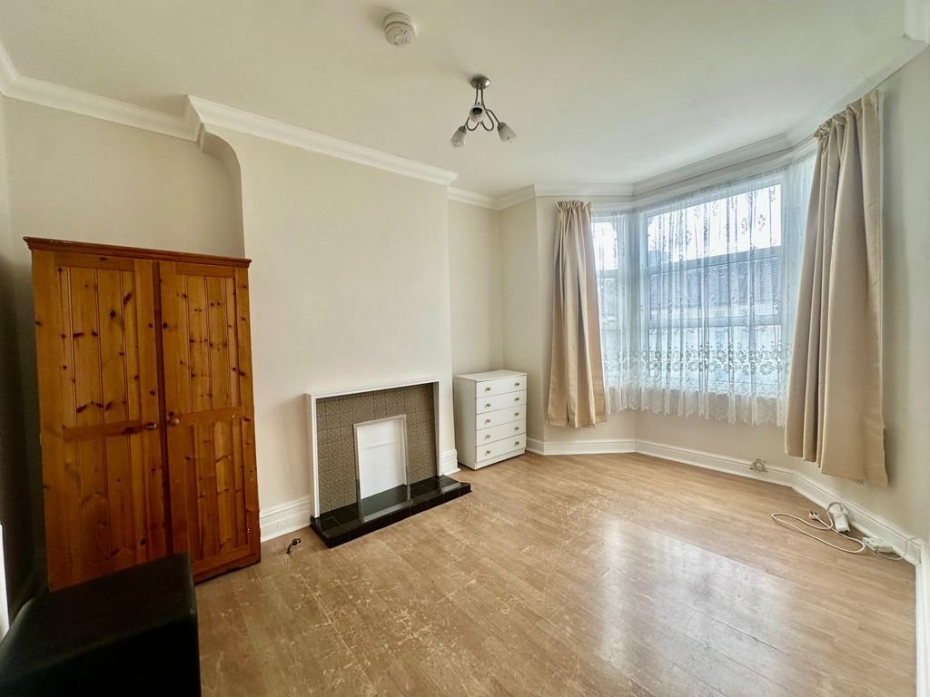 Property photo 2 of 10 Gallery