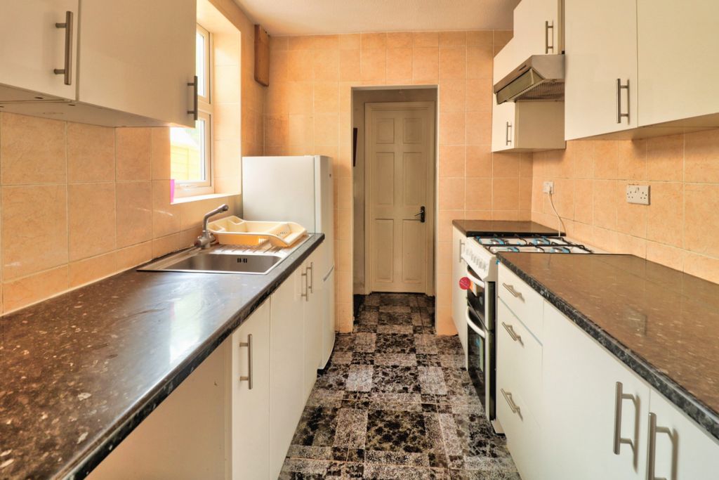 Property photo 2 of 13 Picture No. 26