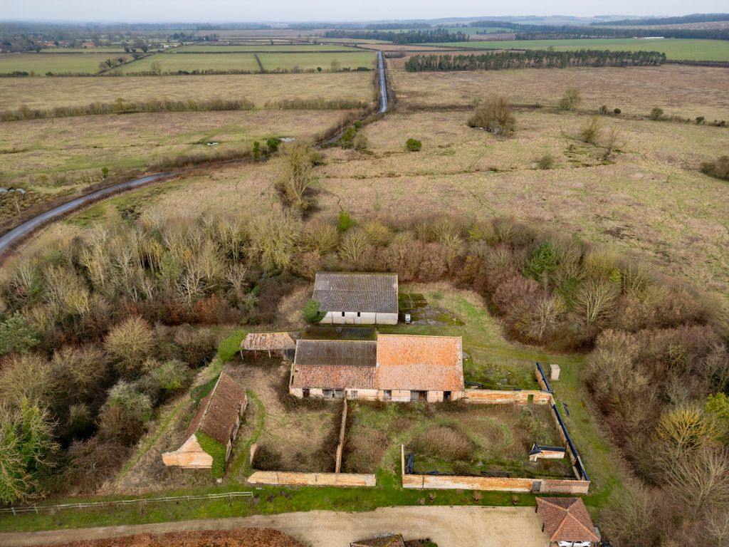 Property photo 2 of 13 Dji_0080