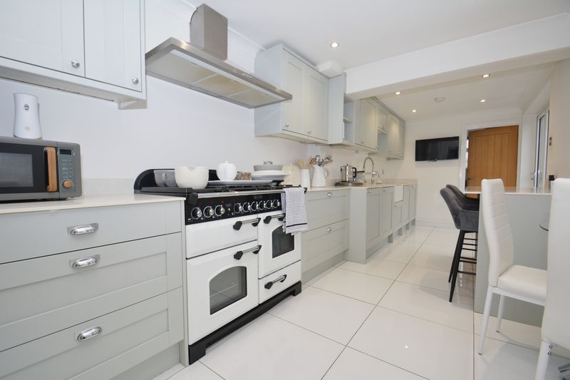 Property photo 2 of 17 Photo 10