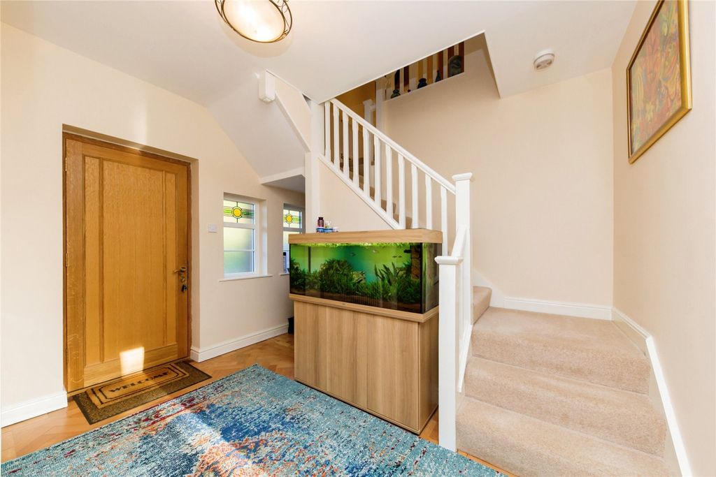 Property photo 2 of 31 Picture No. 50