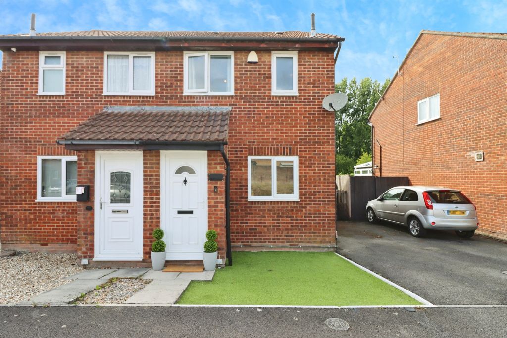 Property photo 1 of 17