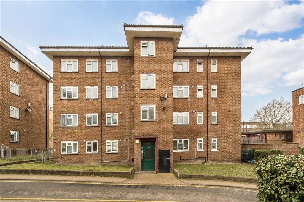 Property photo 2 of 8