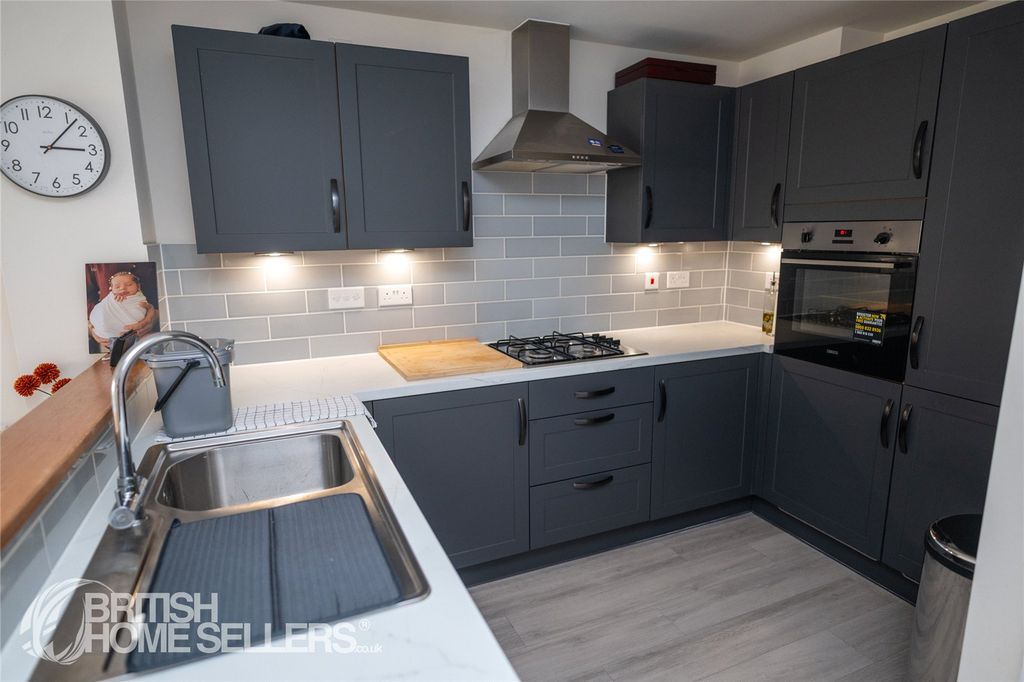 Property photo 2 of 16 Picture No. 06